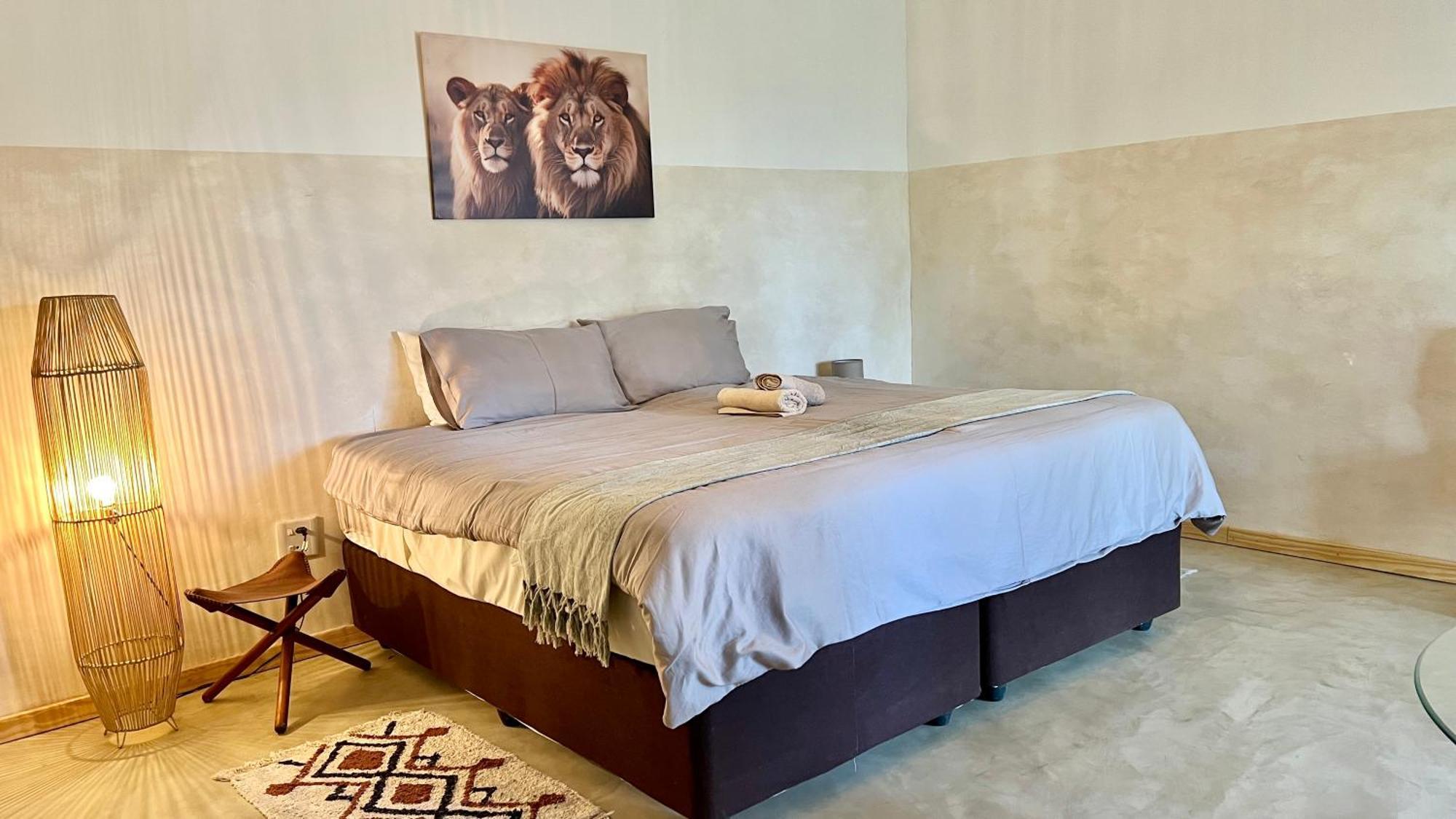 Loerieroep Estate - Mountainview Selfcatering Accommodation Nelspruit