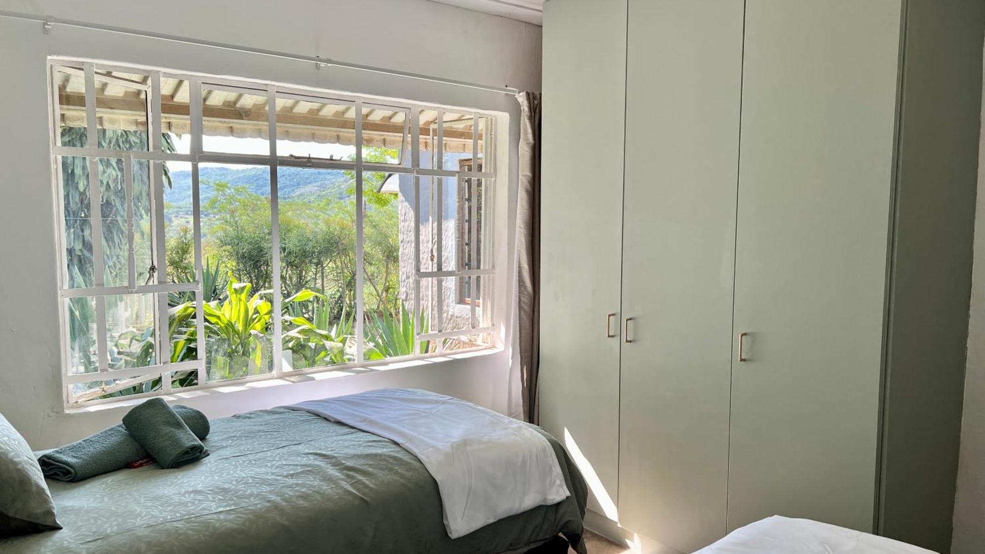 Apartment Loerieroep Estate - Mountainview Selfcatering Accommodation Nelspruit Mbombela