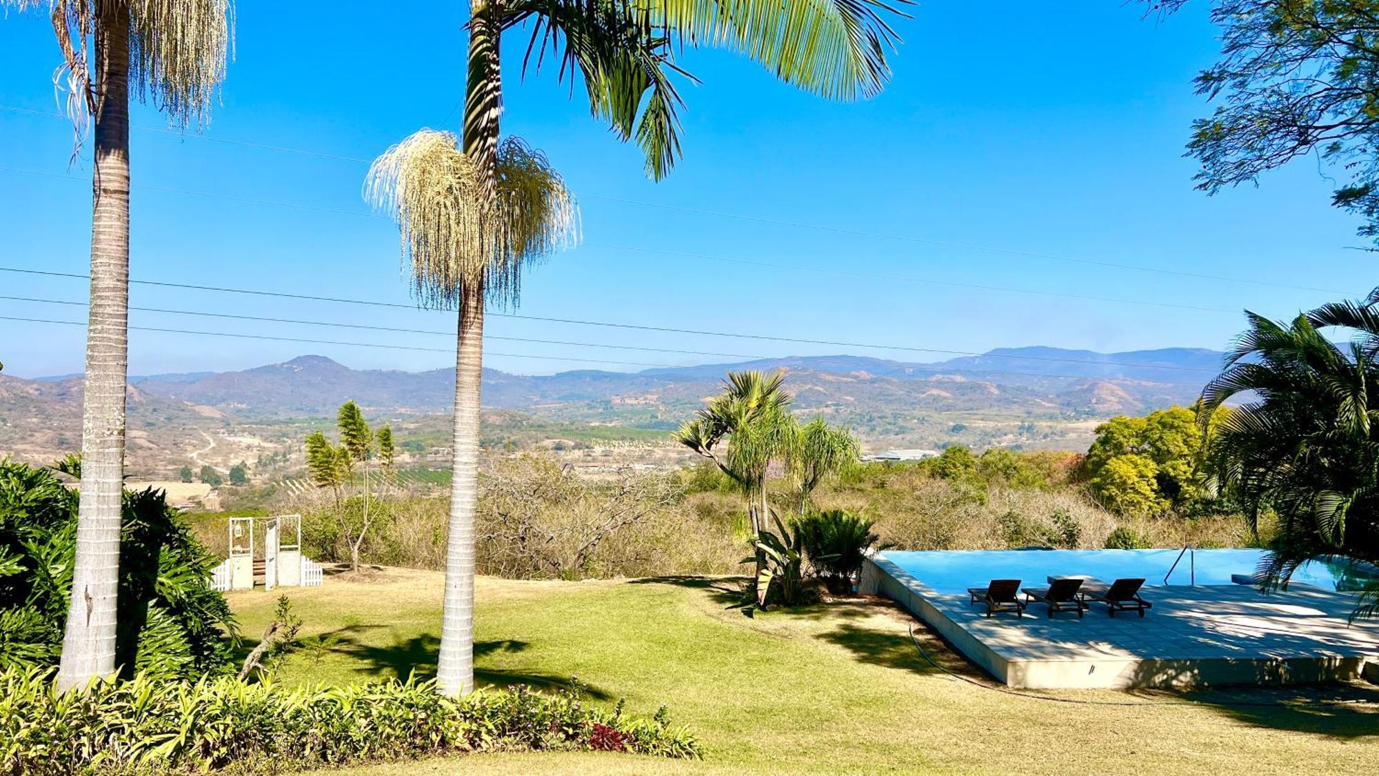 Loerieroep Estate - Mountainview Selfcatering Accommodation Nelspruit Apartment *
