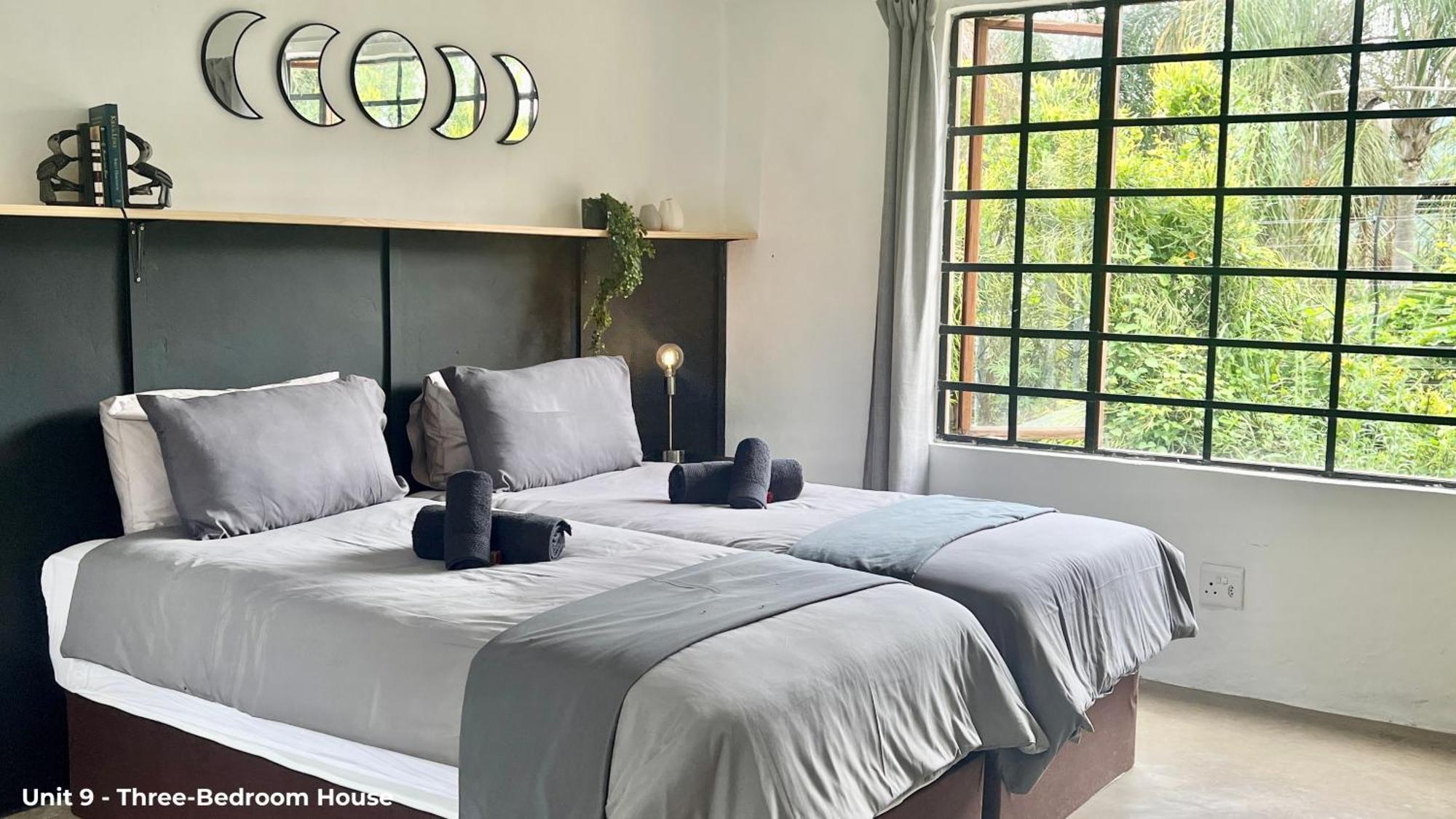 Apartment Loerieroep Estate - Mountainview Selfcatering Accommodation Nelspruit