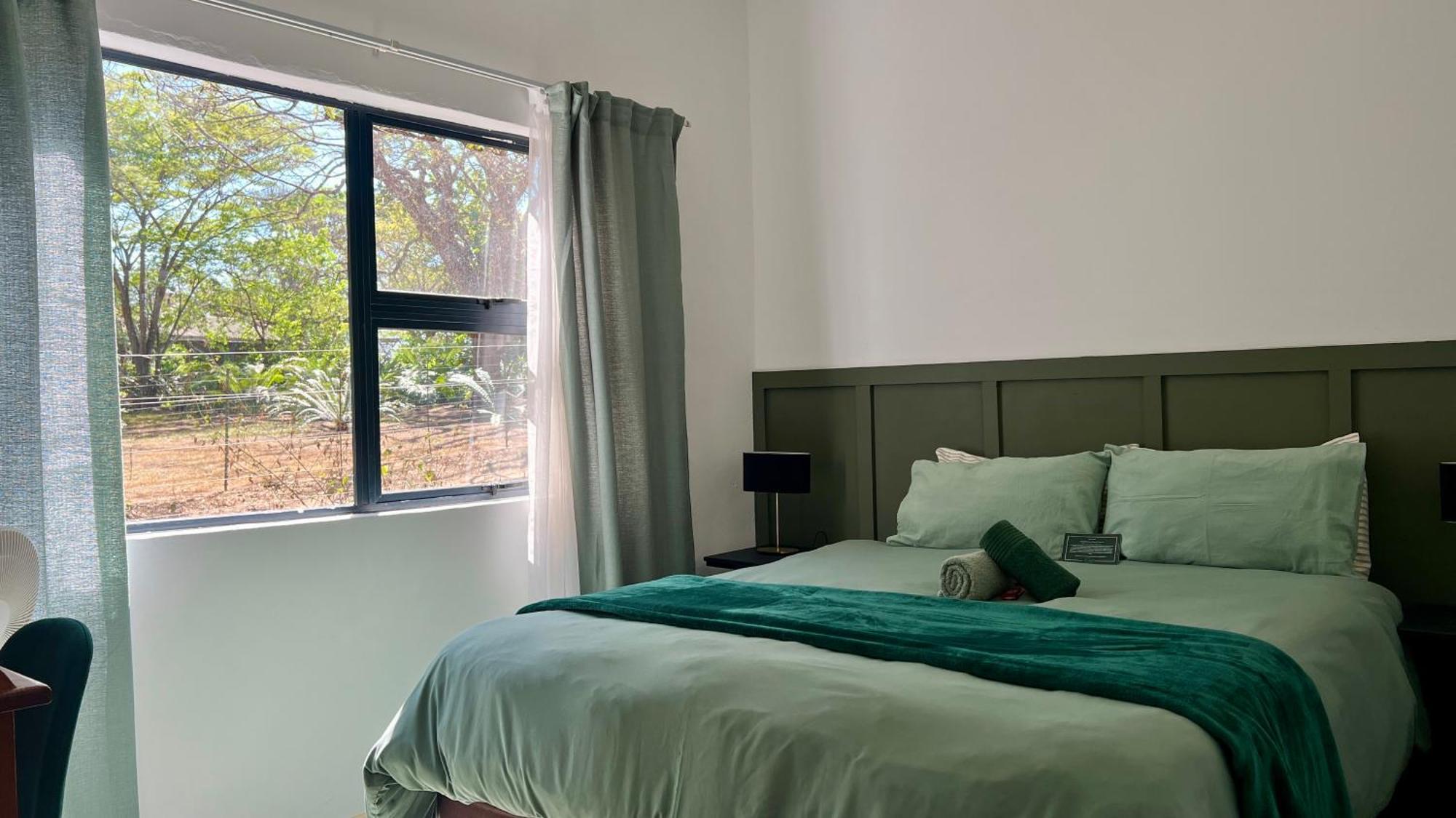 Loerieroep Estate - Mountainview Selfcatering Accommodation Nelspruit * Mbombela