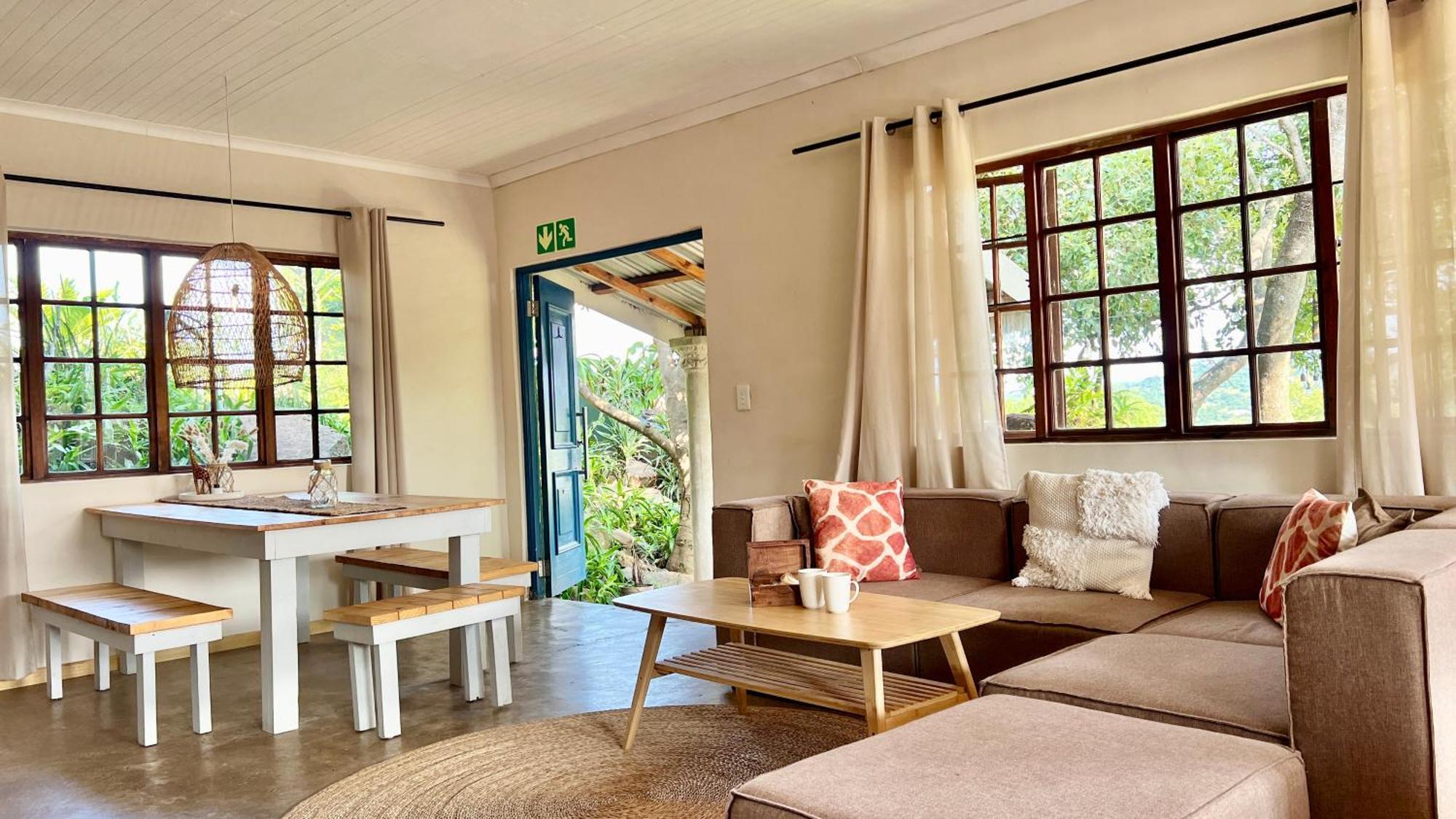 Apartment Loerieroep Estate - Mountainview Selfcatering Accommodation Nelspruit